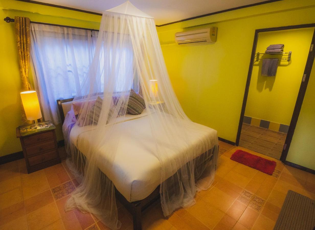 Joy'S House & Tour Bed & Breakfast Chiang Mai Exterior photo